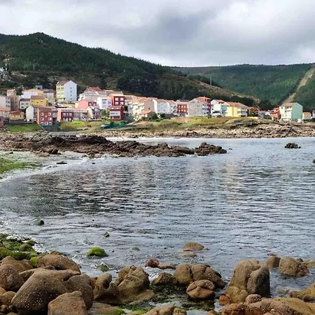 Os Faros Pisos Turisticos * Arou