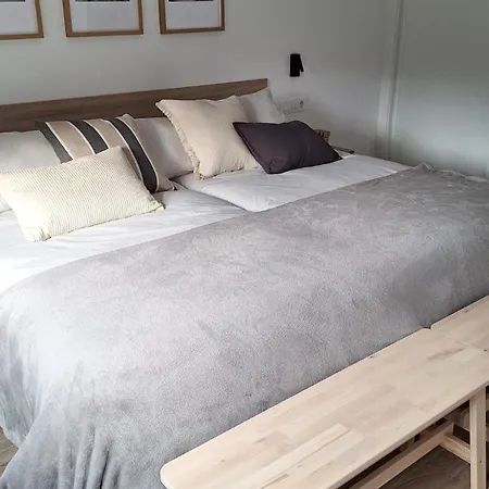 Lägenhet Os Faros Pisos Turisticos Arou