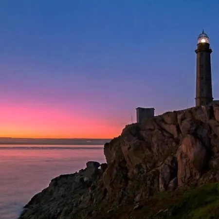 Os Faros Pisos Turisticos Arou