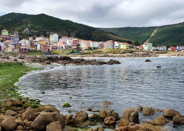 Os Faros Pisos Turisticos * Arou