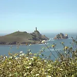 アパート Os Faros Pisos Turisticos Arou