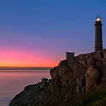 Os Faros Pisos Turisticos Arou