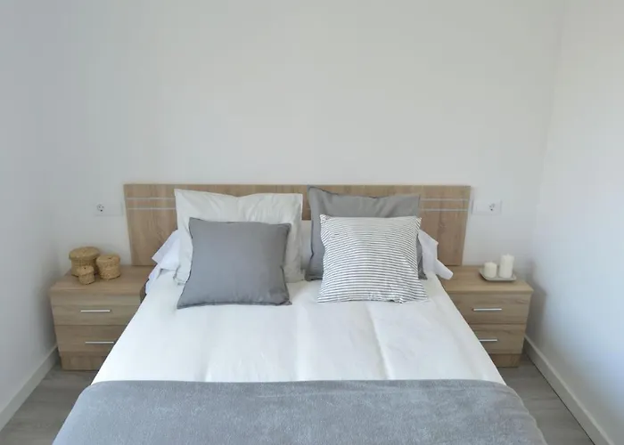 Os Faros Pisos Turisticos Apartament *